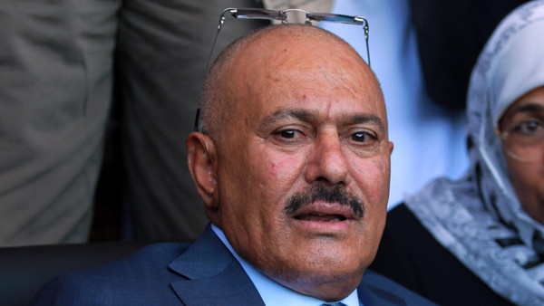 الإمارات تواصل إعتقال أكاديمي يمني معارض للرئيس المخلوع «صالح»