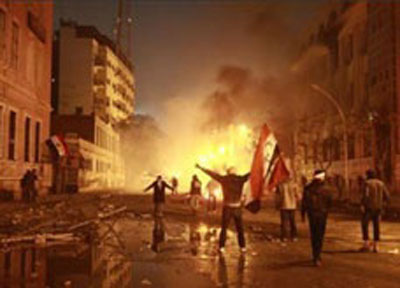 مصر: الشرطة تطلق الغاز المسيل للدموع خلال اشتباكات بالقاهرة