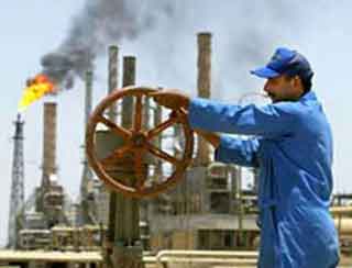 اليمن : وزير النفط وجود اكتشافات نفطية بكميات تجارية