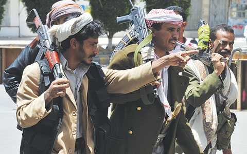 تقرير عن ثلاث عوائل ما زالت تسيطر على اليمن