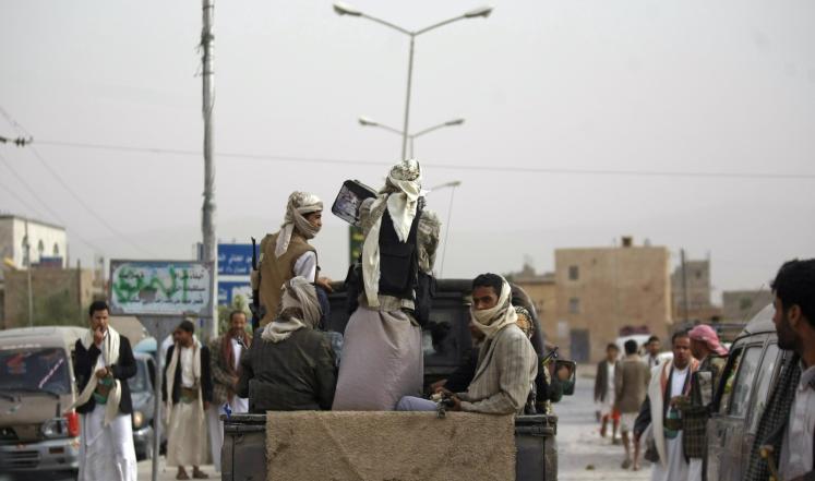 استشهاد ضابط في القوات الخاصة وإصابة آخر برصاص مليشيا الحوثي المسلحة