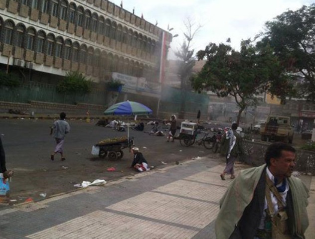 وفاة أحد جرحى تفجير التحرير متأثرا بإصابته في مستشفى الثورة بصنعاء