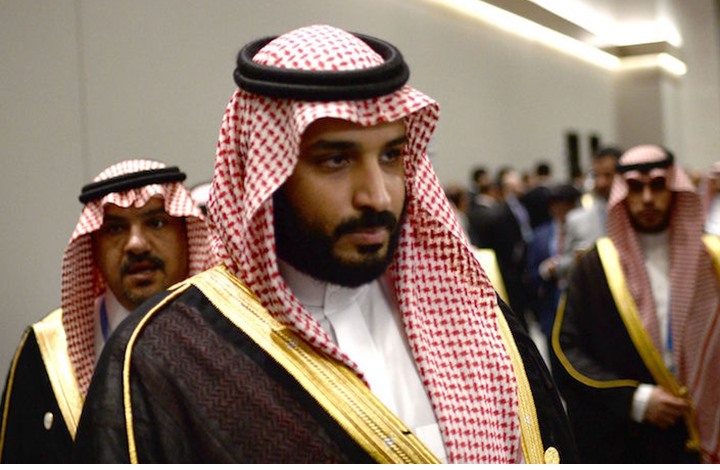 لماذا غضب الأمير محمد بن سلمان من حراسه؟ (فيديو)
