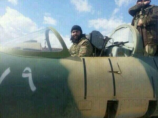 داعش يحلق بـ«طائرات حربية» في سماء سوريا