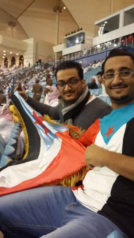  السلطات السعودية تفرج عن 6 مواطنين يمنيين رفعوا أعلام الإنفصال خلال مباراة اليمن والبحرين