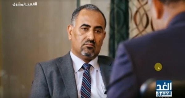 المحافظ الزبيدي يتهم «الإصلاح» بالوقوف خلف ازمات عدن ويتوعدهم بالمحاكمة