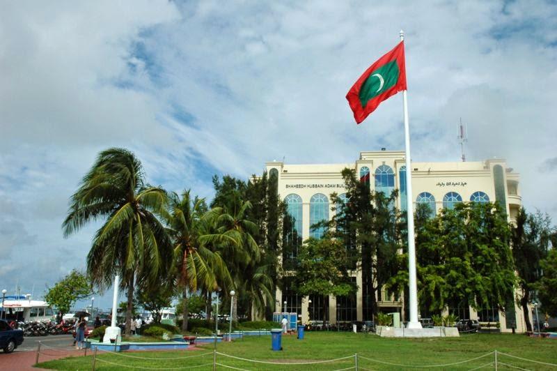 الأنفلونزا تتسبب بتأجيل زيارة الملك سلمان لجزر المالديف