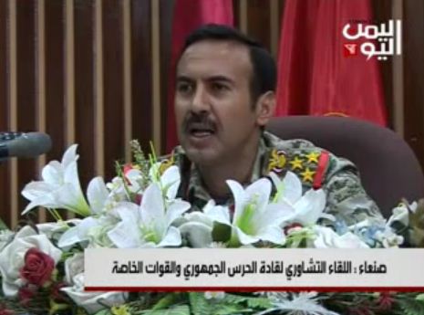 احمد علي عبدالله صالح يؤكد التزام قواته بحماية الرئيس هادي ويصف والده بالمؤسس