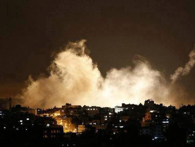 اسرائيل تطلق قنابل دخانية تحوي غاز ابيض سام على غزة (العربية نت)
