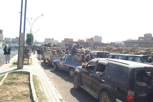 عناصر مسلحة تغادر مدينة عمران بإتجاه العاصمة صنعاء بعد دعوة عبدا