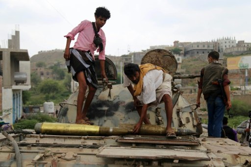القوات اليمنية تحاول فك الحصار عن مدينة تعز