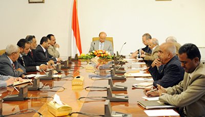 اجتماع الرئيس والاطراف السياسية اليمنية بحضور بن عمر