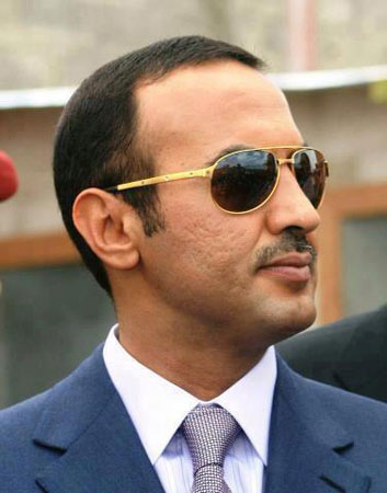 أحمد علي عبدالله صالح يؤدي اليمين الدستورية أمام الرئيس هادي سفيراً لليمن لدى الامارات