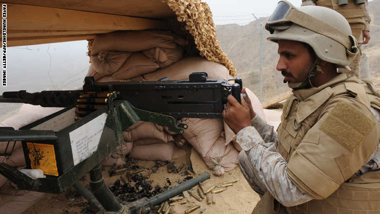 مفتي السعودية يجيز إفطار الجنود على الحدود بالتزامن مع اندلاع مواجهات بحدود اليمن