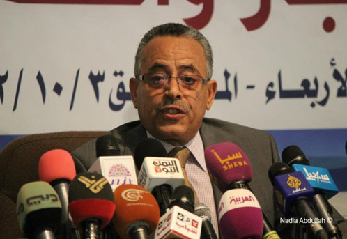 وزير الكهرباء اليمني صالح سميع تعهد بتقديم إستقالته في منتصف 201