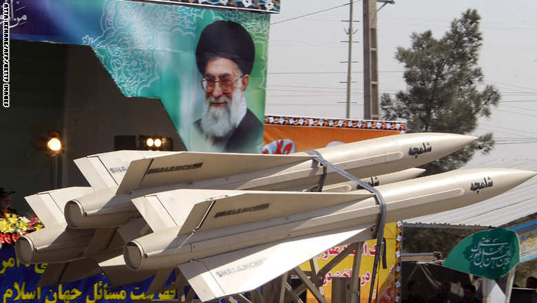 إيران تكشف عن تقنيات صوارخ تثير \