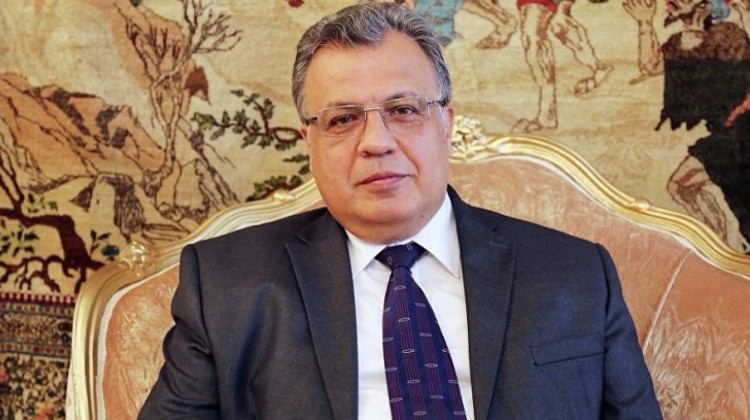 إصابة السفير الروسي في تركيا بإطلاق نار
