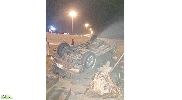 السعودية: وفاة 5 من عائلة يمنية واحدة في حادث سيارة على طريق المدينة المنورة