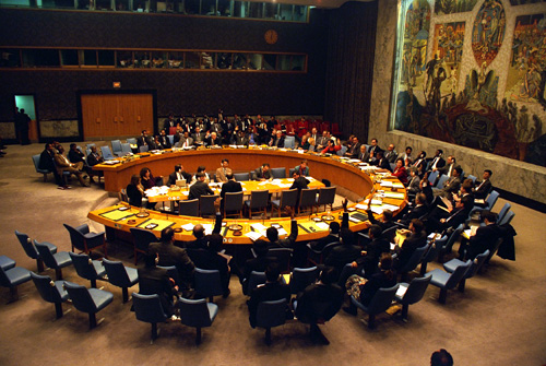 مجلس الأمن يقرر تمديد العقوبات على الرئيس السابق وقيادات حوثية تحت الفصل السابع