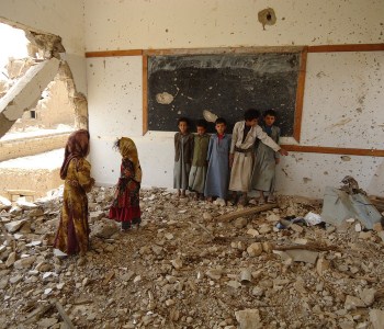 حرب الحوثيين تتسبب في حرمان 2.5 مليون طالب يمني من التعليم