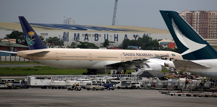 تهديد باختطاف طائرة سعودية في مطار مانيلا بالفلبين ..تفاصيل