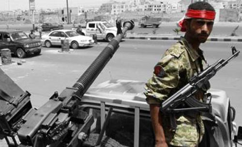 صنعاء: نقطة عسكرية تضبط سيارة مفخخة