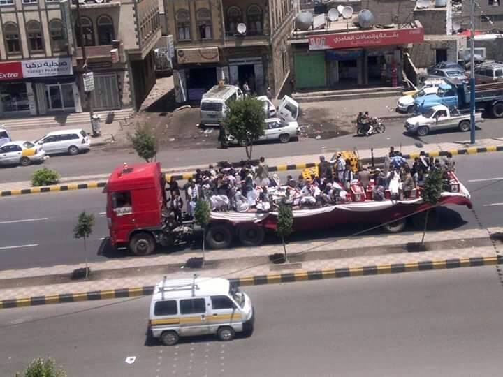 بعد سقوطهم في جبهة نهم وأرحب.. عشرات الجثث والجرحى يصلون إلى مستشفى 48 بصنعاء