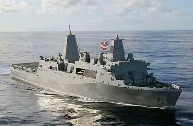البحرية الأمريكية ترسل سفنا حربية إلى المياه قرب اليمن
