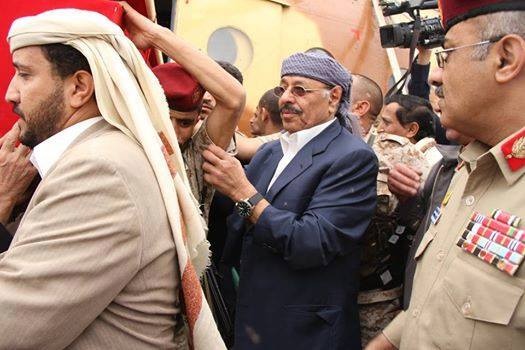 نجل القشيبي: الرئيس أبلغنا بأن الحوثيين يشترطون إطلاق سراح 2 من حزب الله و4 من إيران وسفينة «جيهان 2» لتسليم الجثة