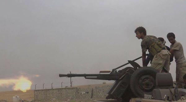 طيران التحالف يقصف مخازن أسلحة وآليات عسكرية للحوثيين في حرض ومصادر ترصد عدد القتلى منذ بداية العملية