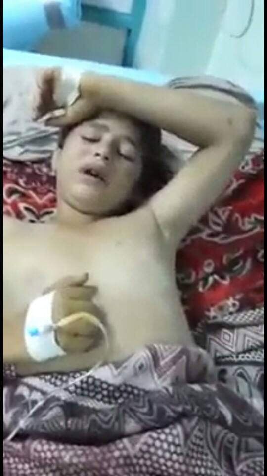 شاهد بالصورة .. أصغر أسير حوثي في يد المقاومة الشعبية بتعز