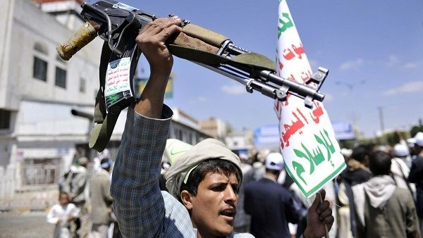 الحوثيون يتوعدون الأطباء العسكريين في حال رفضوا الذهاب إلى الجبهات