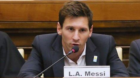 ليونيل ميسي يهاجم نادي برشلونة ومسؤوليه