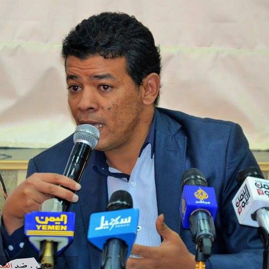 وفاة الكاتب والأديب اليمني محمد عبده العبسي بنوبة قلبية بالعاصمة صنعاء