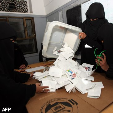 استمرار عملية فرز الأصوات في انتخابات الرئاسة في اليمن