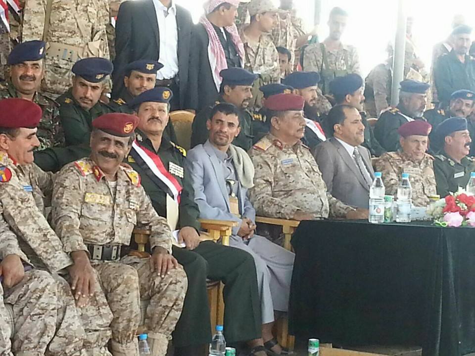 إقالة كافة القادة العسكريين المتورطين في انقلاب سبتمبر الحوثي