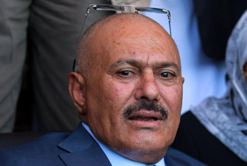 مستشار الرئيس هادي يكشف توجه لطرد صالح من حزب المؤتمر وانتخاب قيادة وطنية له