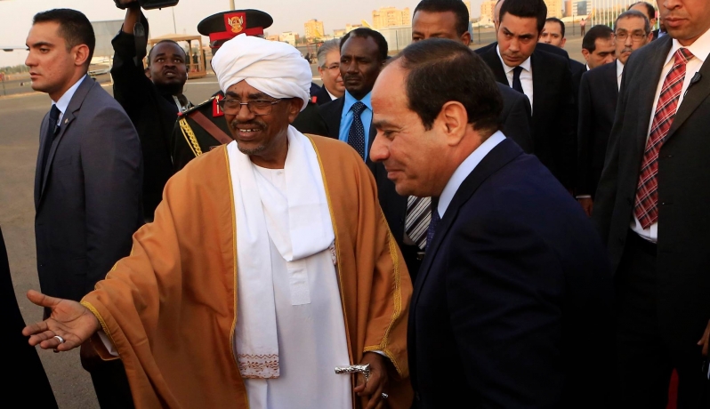 ضربة جديدة للسيسي.. السودان يوقف استيراد الخضراوات والفواكه من مصر