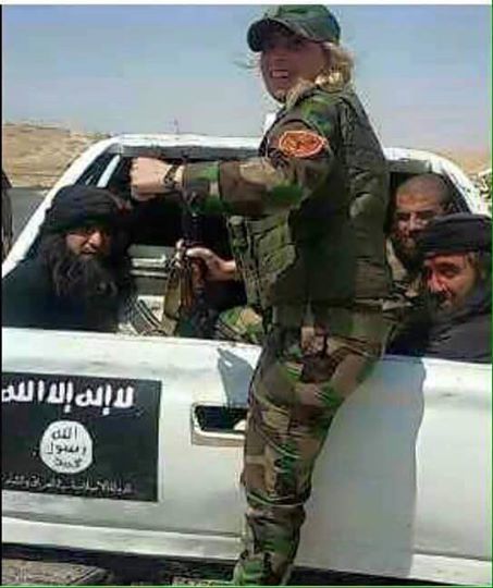 مقاتلة كردية تأسر لوحدها 3 من مقاتلي داعش مع سيارتهم «شاهد»