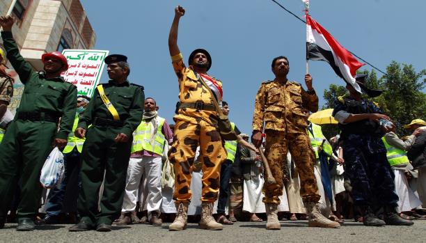 تدخل الحوثيون كقوة لفضّ النزاع (محمد حويس/فرانس برس) 