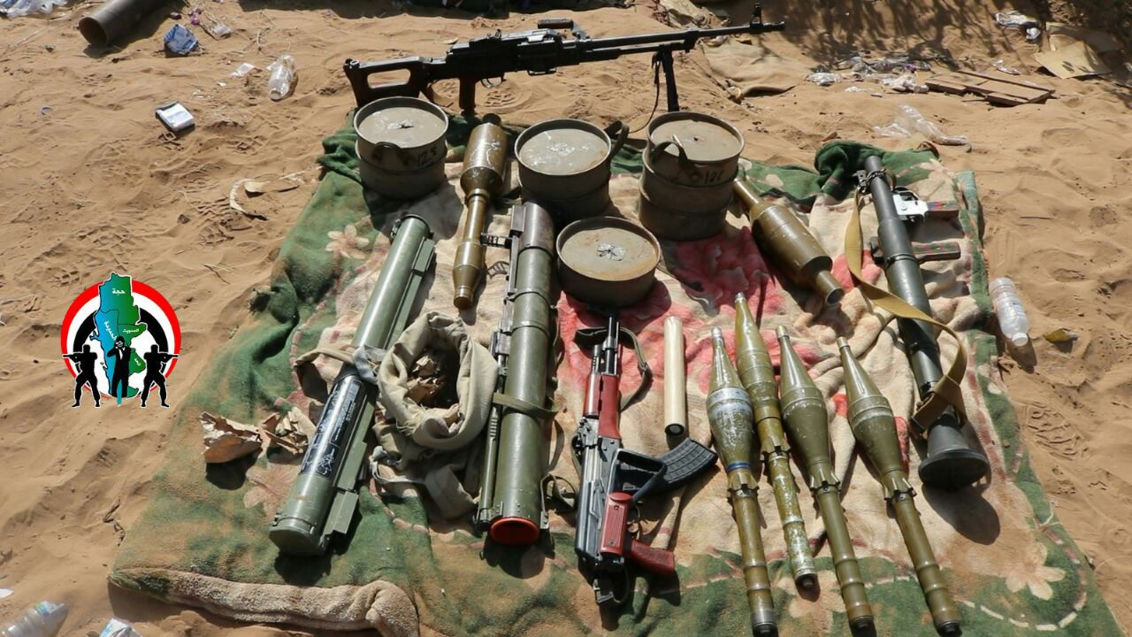 الجيش الوطني يسيطر على الخط الدولي الرابط بين مدينتي حرض وميدي ويغنم أسلحة وقذائف (صور)