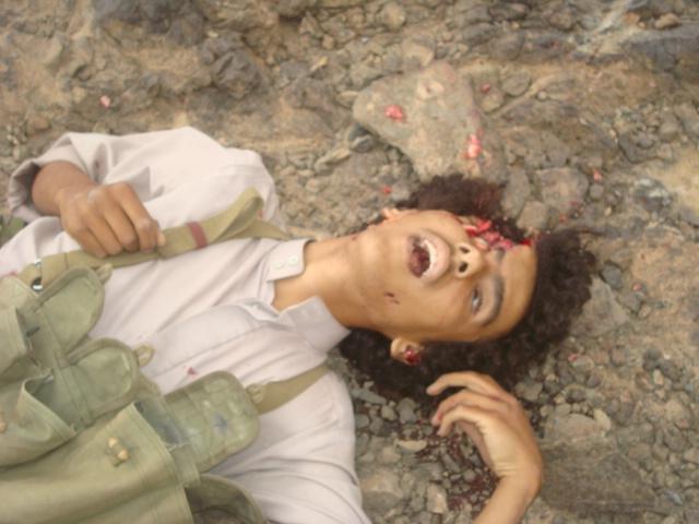 حوثي صريع بعد مقتله في عمليات عسكرية في وقت سابق (أرشيف)