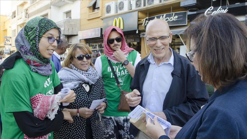 يهودي يقود حملة في المغرب لمقاطعة «تمور إسرائيل»	