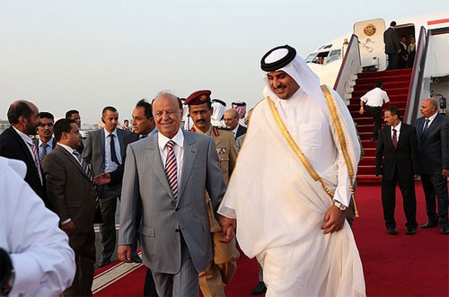 الرئيس هادي واللواء محسن والأرياني في دوحة قطر ومصادر ترجح إلتقاء البيض والعطاس وناصر