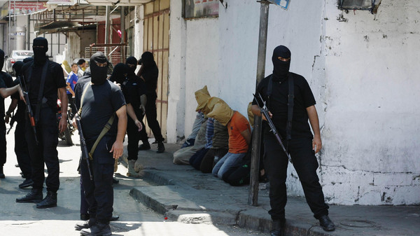 غزة : حماس تعدم 18 رجلاً متهمين بالتخابر مع إسرائيل