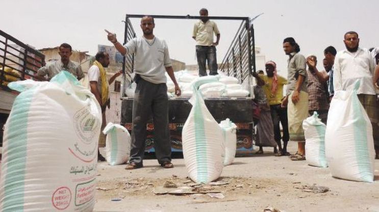 تحذيرات من بطء جهود الاغاثة الإنسانية في اليمن