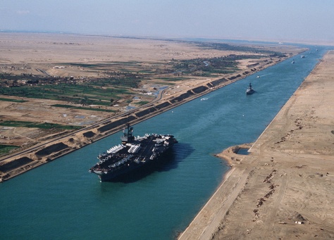 مصر تستعين بشركة ألمانية لشق أنفاق تحت قناة السويس