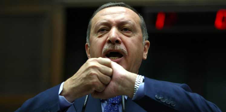 أردوغان: تصويت البرلمان الأوروبي على عضوية تركيا “لا قيمة له” وأوروبا تدعم الإرهاب