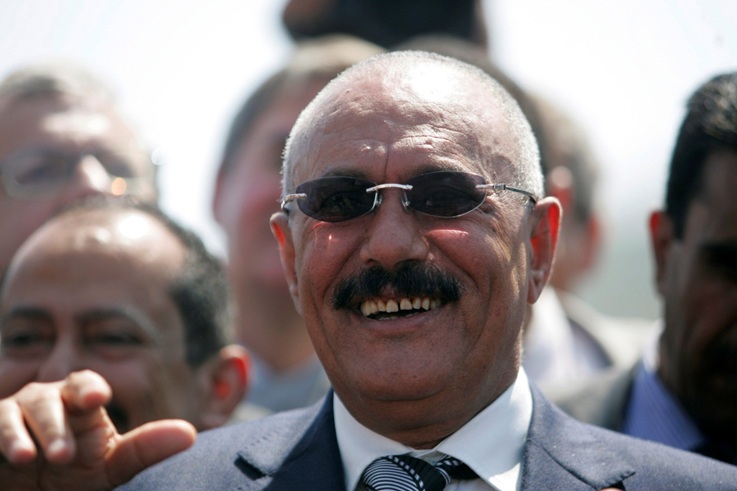 صالح يوفد قيادات في المؤتمر لإجراء مباحثات مع زعيم جماعة الحوثيين