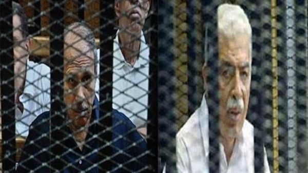 براءة رئيس الوزراء ووزير الداخلية في عهد مبارك في قضية فساد مالي 